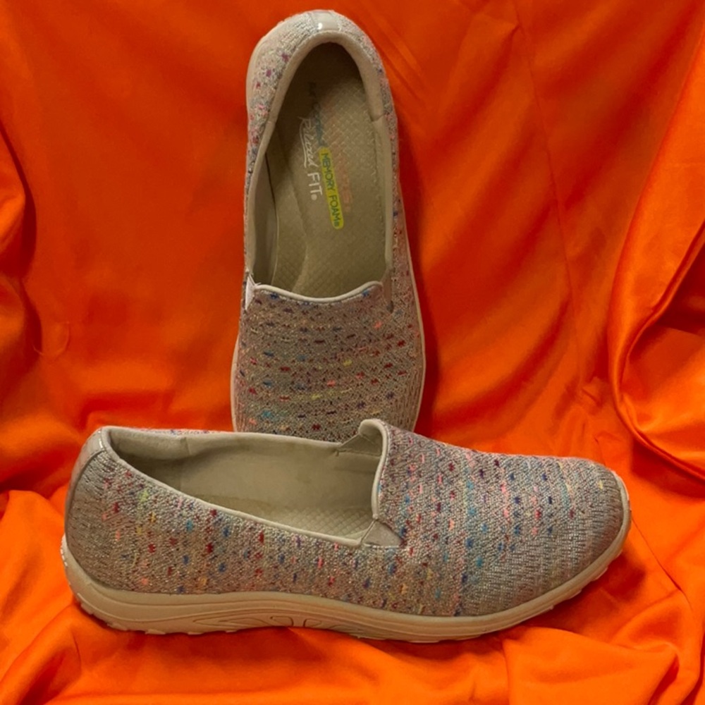 Skechers Air Cooled Memory Foam Women's 6.5 Sneakers